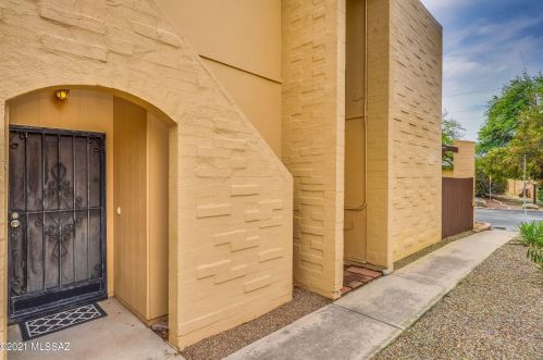 1820 Camino De La Cienega, Tucson, AZ 85715-4140