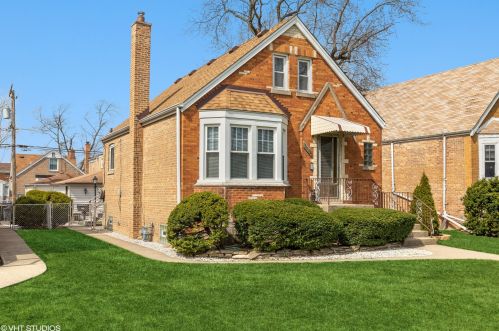 3042 77th Ave, Chicago, IL 60707-1109
