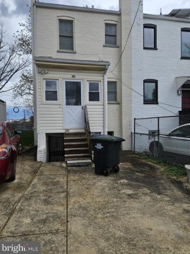 6218 5th St, Washington, DC 20011-1335