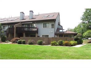 2716 Leona Ln, Moon Twp, PA 15108-3361