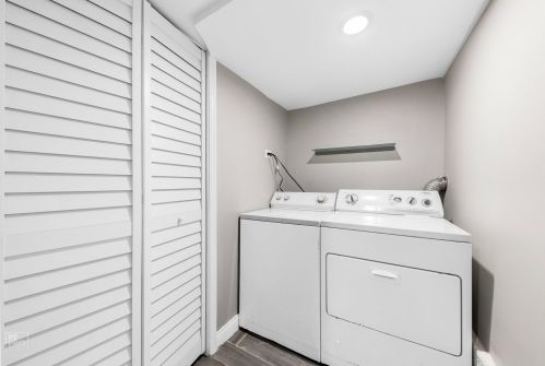 850 50th Pl, Chicago IL 60609-5155 exterior