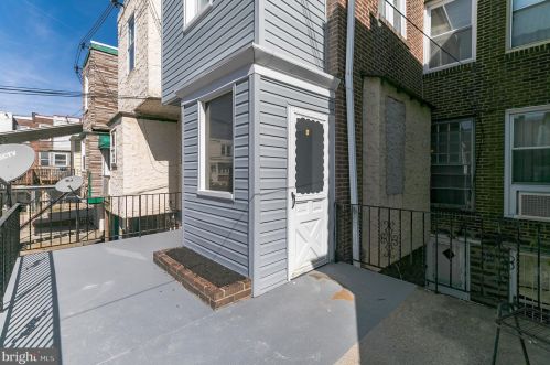 6642 17 St, Philadelphia PA 19121-0033 exterior