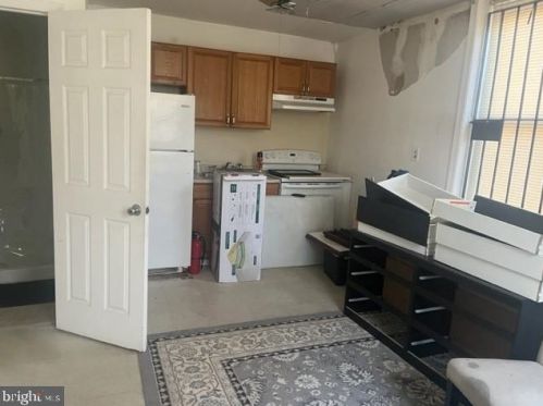 2113 28 St, Philadelphia PA 19145-2522 exterior