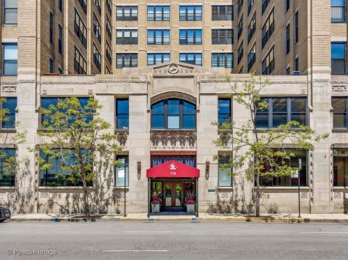 728 Jackson Blvd, Chicago IL  60661-5412 exterior