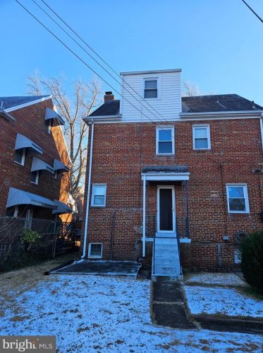 1323 Tewkesbury Pl, Washington DC 20012-2635 exterior