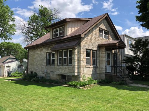 2202 71, Milwaukee WI 53213-1804 exterior