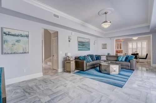 2819 Safe Hbr Dr, Tampa FL 33618-4538 exterior