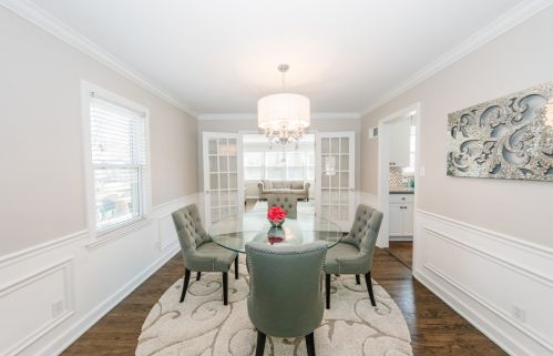 5926 Santa Monica Blvd, Milwaukee WI 53217-4619 exterior