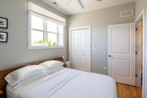 4145 Oakley Ave, Chicago IL 60636-3631 exterior