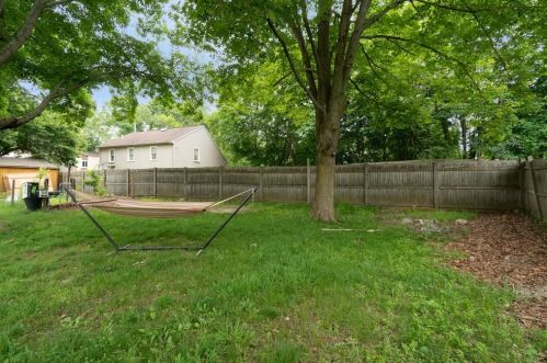 132 Oak St, Taunton MA 02780-4430 exterior