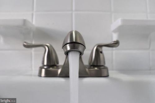 522 2 St, Darby PA 19023-3105 exterior