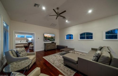 453 18 Ave, Naples FL 34120-3556 exterior