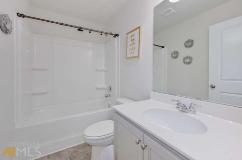 4933 Lower Elm St, Atlanta GA 30349-1677 exterior