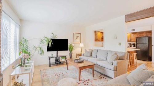 119 Macleish Ct, Mahwah NJ  07430-3175 exterior