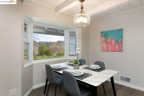 1060 Overlook Rd, Berkeley CA 94708-1712 exterior