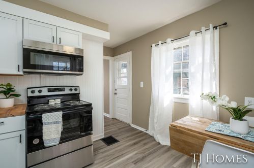 2141 Continental St, Meskegon MI  49444-1213 exterior