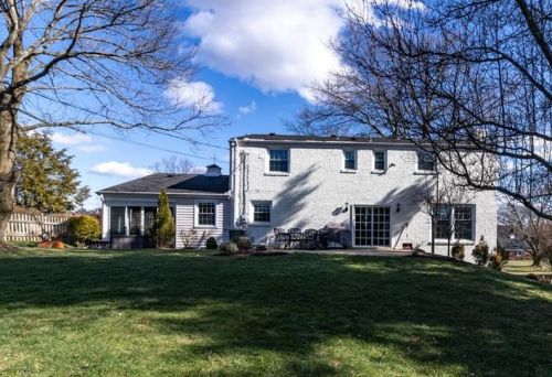 1798 Tyris Dr, Pittsburgh PA 15241-2645 exterior