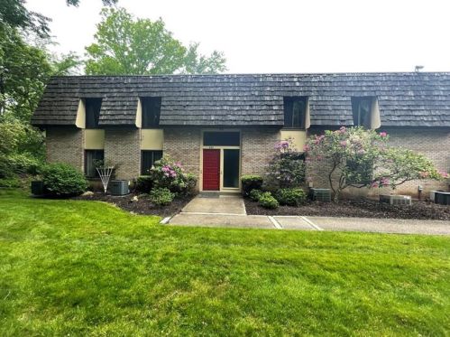 440 Abbeyville Rd, Pittsburgh PA  15228-1748 exterior