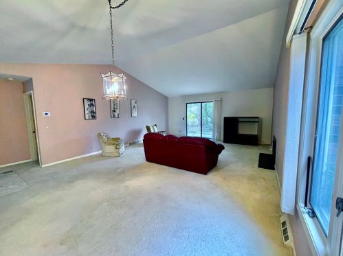 2291 Radcliff Cir, Grand Rapids MI 49546-7721 exterior