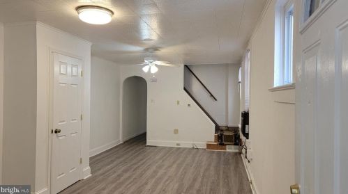 28 Park Ln, Trenton NJ  08609-1840 exterior