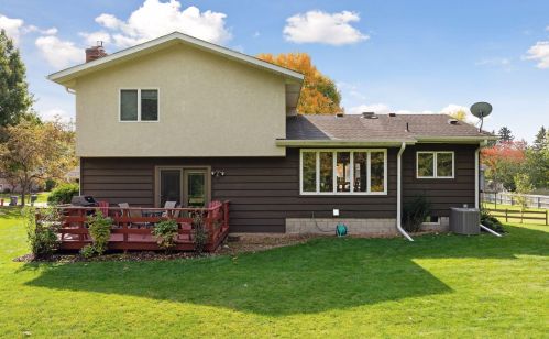 1975 Betty Jane Ct, Saint Paul MN 55109 exterior