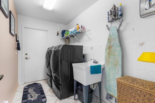 514 Clf Rd, Fort Pierce FL 34984-6226 exterior