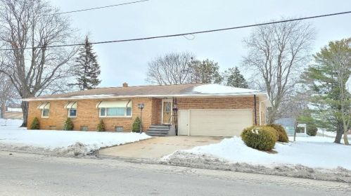 1102 25 St, Menominee MI 49858-2208 exterior