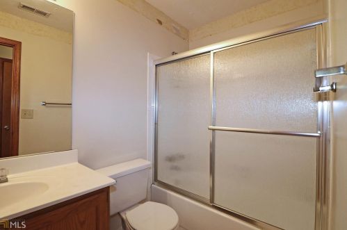 2351 Bankston Cir, Lithonia GA 30078-5724 exterior