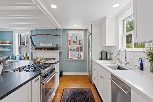 66 Atkinson St, Dover NH 03820-3731 exterior