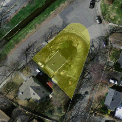 100 Albemarle Rd, Newton MA 02460-1135 aerial view