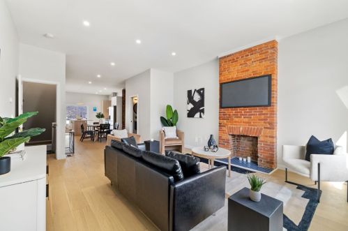 5105 Holmes St, Pittsburgh PA  15201-2433 exterior