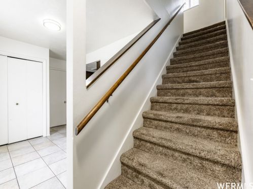 753 Vlg Way, Sandy UT 84094-1861 exterior