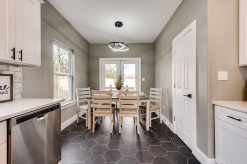 4547 Corregidor St, Dallas TX 75216-5015 exterior