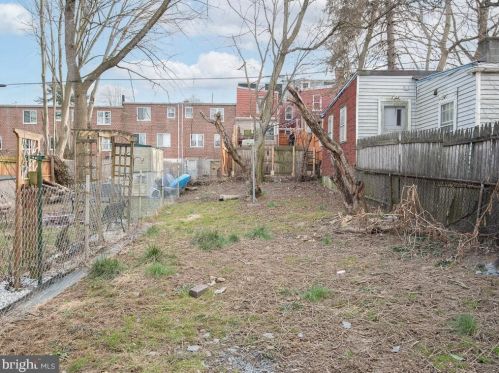 824 Chestnut St, Lancaster PA  17602-3128 exterior