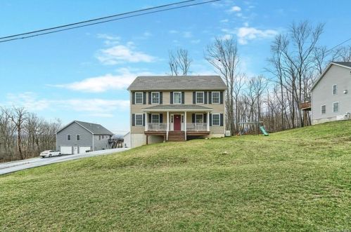 475 Foster Rd, Middletown NY 10941-3620 exterior