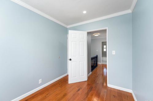 1153 223 St, Bronx NY 10466-5832 exterior