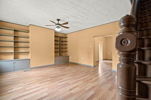 241 Allegheny Ave, Pittsburgh, PA 15202-1459