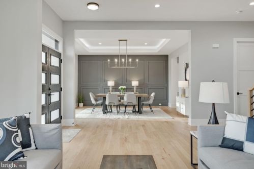 1422 Mayflower Dr, Mc Lean VA 22101-5615 exterior