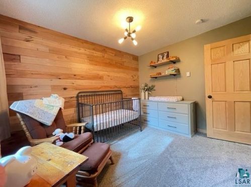 1215 Joshua Ave, Duluth MN 55811-4559 exterior