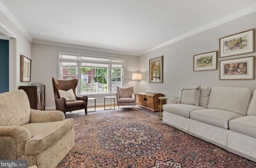 7701 Midday Ln, Alexandria VA 22306-2522 exterior