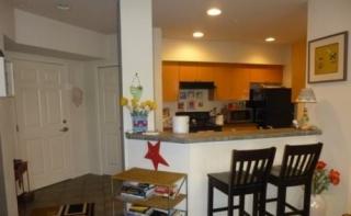 18 Dravus St, Seattle WA  98109-1603 exterior