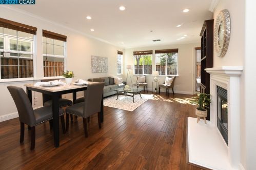 1180 Trailside Cir, Concord CA 94518-2185 exterior