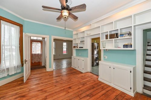 309 Mineral St, Milwaukee WI 53204-1739 exterior