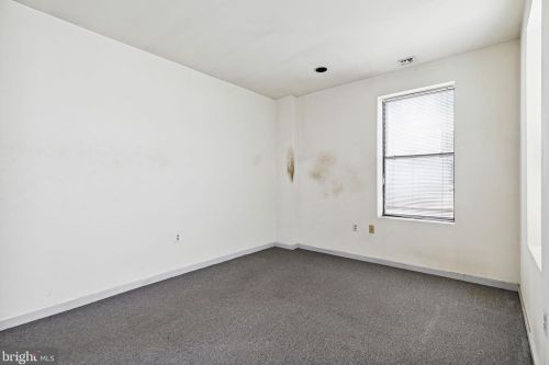 735 Bainbridge St, Philadelphia PA 19147-2008 exterior