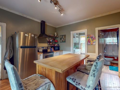 90 Pearl St, Portland ME 04106-4324 exterior