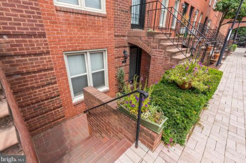 44 15th St, Washington, DC 20002-8408