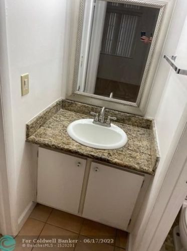 634 13th St, Boca Raton FL 33486-2479 exterior