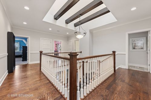 111 Clinton Ave, Elmhurst IL 60126-2906 exterior