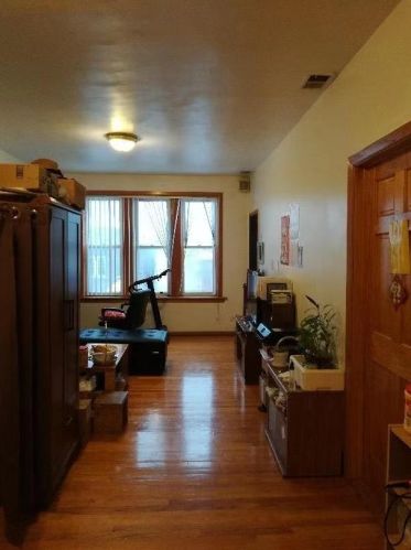 3640 Marshfield Ave, Chicago IL 60609-1326 exterior