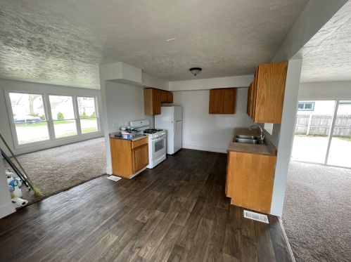 35 2 St, Cedar Springs MI 49319-8919 exterior